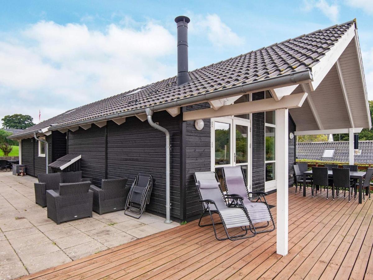 8 Person Holiday Home In Haderslev Kelstrup Strand Exteriör bild